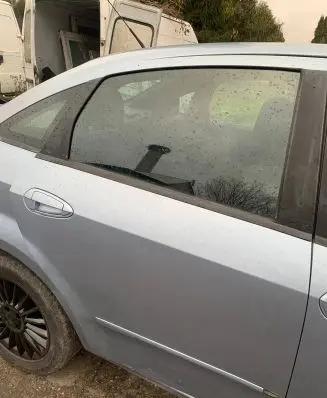 Fiat Linea Front door