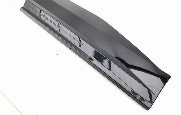Rear door trim (molding)