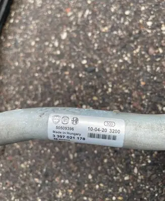 Alfa Romeo Giulietta Front wiper linkage and motor 390243019 1003083