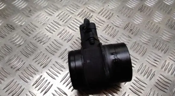Volkswagen Touareg I Mass air flow meter 074906461B 0281002461
