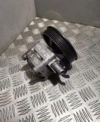 Volvo S80 Power steering pump 7611332105