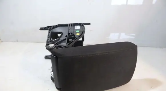 Skoda Octavia Mk3 (5E) Armrest