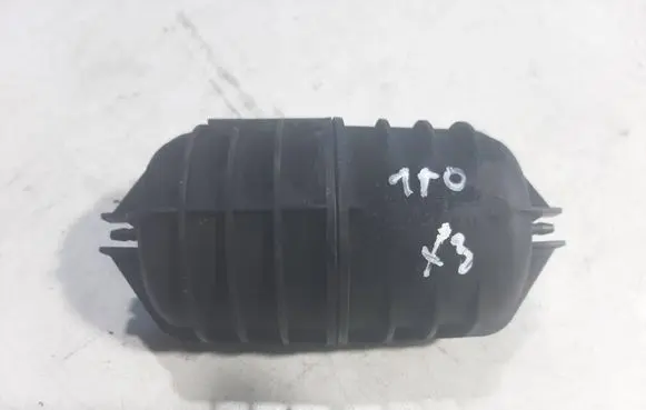 Vacuum air tank