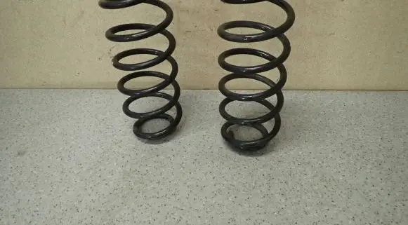 Toyota Auris 150 Rear coil spring