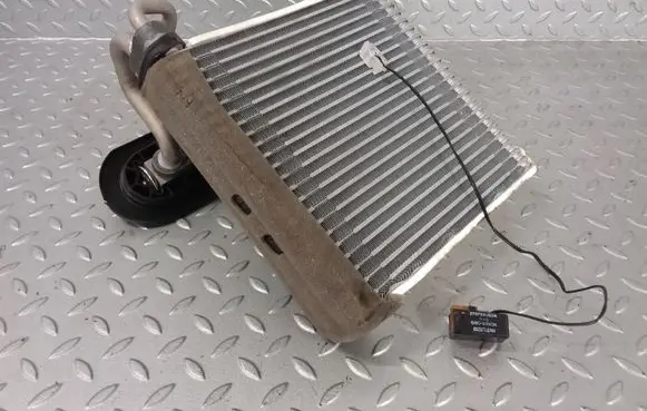 Nissan Note (E12) Air conditioning (A/C) radiator (interior) 276753VE0A