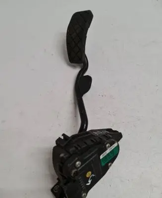 Audi A4 S4 B6 8E 8H Accelerator throttle pedal 8E2721523A 6PV00802608 03090
