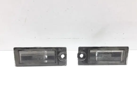 Volvo S60 Number plate light 8612976