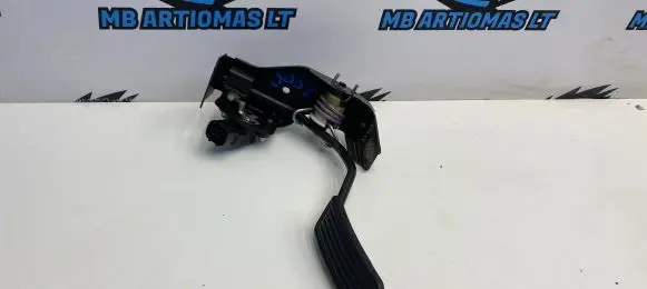 Toyota Avensis T250 Accelerator throttle pedal 8928152021