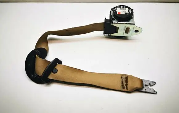 BMW 5 E60 E61 Front seatbelt 601629800D