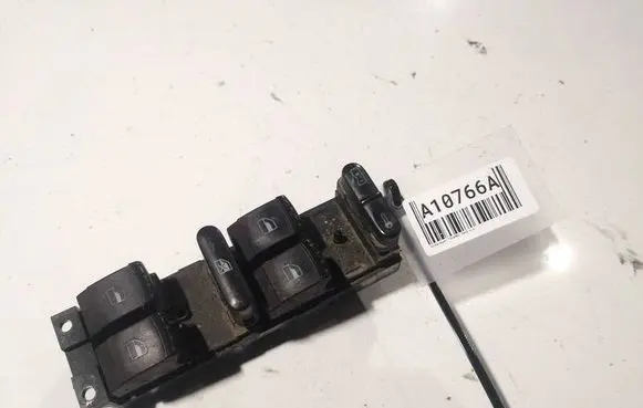 Volkswagen Touareg I Front door window switch trim 7l6959857 03756600