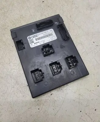 Audi A4 S4 B8 8K Comfort/convenience module 8K0907063D