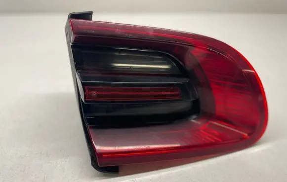 Porsche Macan (95B) Tailgate rear/tail lights 95B945093G