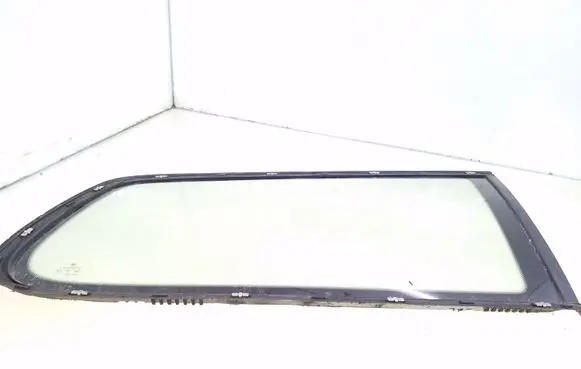 Volkswagen PASSAT B6 Rear side window AS2