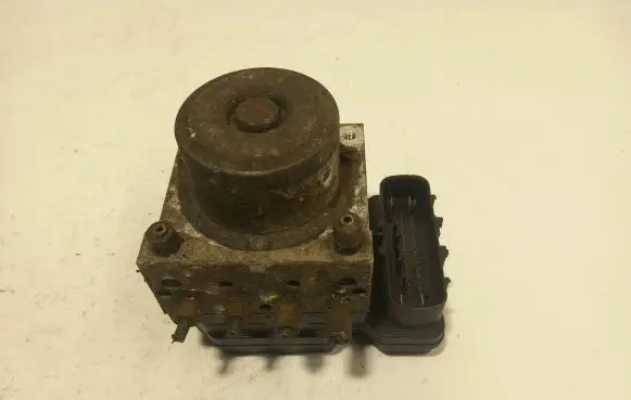 Nissan X-Trail T30 ABS Pump MA98000 B4X231181