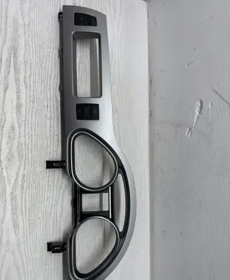 Dashboard trim