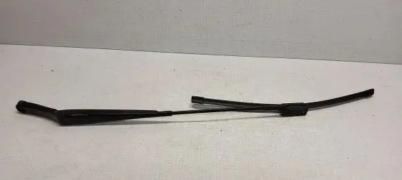 Volkswagen PASSAT B6 Front wiper blade arm 3C1955410B