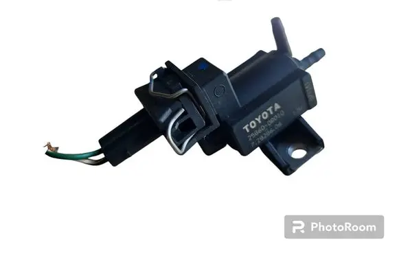 Toyota Corolla Verso AR10 Turbo solenoid valve 258600R010