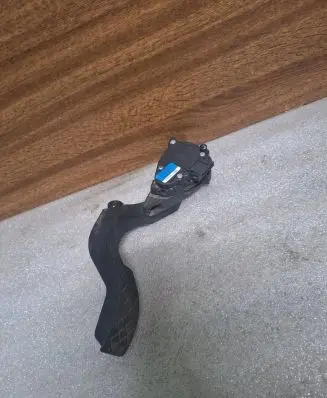 Audi A6 S6 C5 4B Accelerator throttle pedal 8D1723523N 6PV00837602