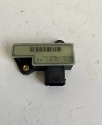 Porsche Macan (95B) Brake pedal sensor switch 7P0927810