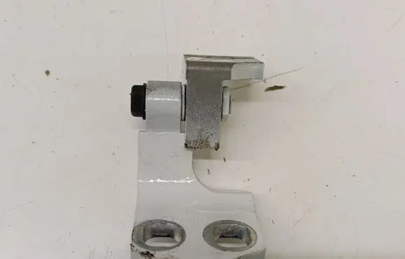 Jeep Cherokee Rear door upper hinge 