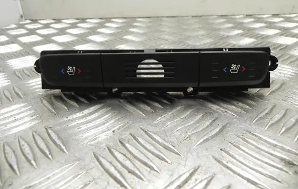 KIA Sorento Seat heating switch 40602 T9271