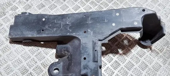 Lexus CT 200H Rear brake disc plate dust cover 5762776010