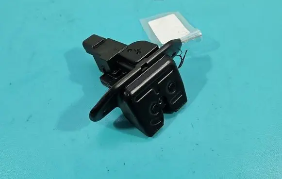 KIA Rio Tailgate/trunk/boot lock/catch/latch IMPRK1511041