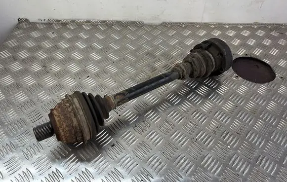 Volkswagen Multivan T4 Front driveshaft 