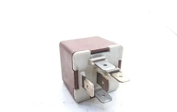 Renault Laguna I Hazard warning light relay 12V2515A