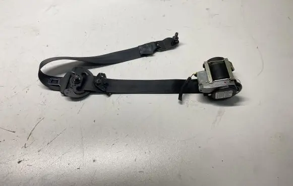 Land Rover Evoque I Front seatbelt 620198200