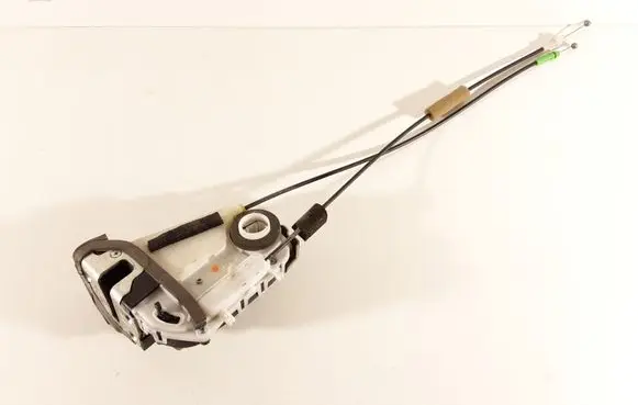 Toyota Prius (XW30) Rear door lock