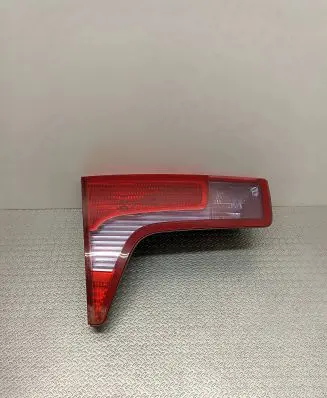 Citroen C5 Tailgate rear/tail lights 89032711