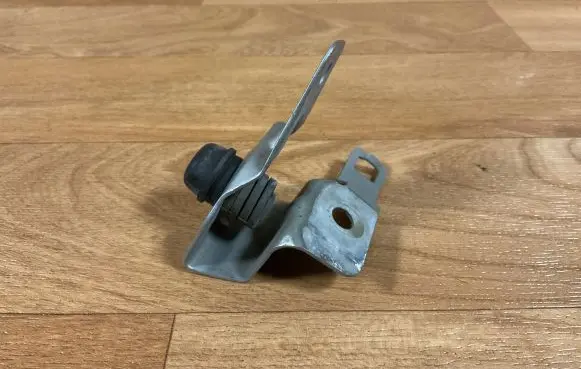 Opel Insignia A Radiator support slam panel bracket 13248767