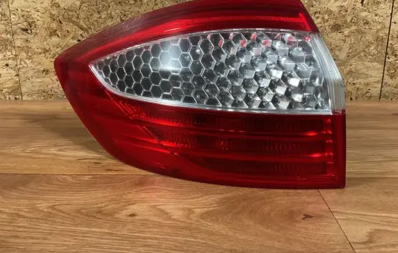 Ford Mondeo MK IV Rear/tail lights 7S7113405B