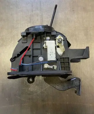 Suzuki Grand Vitara II Gear shifter/selector
