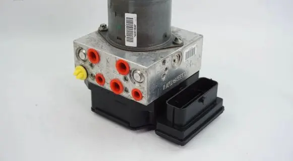 Volkswagen PASSAT B7 ABS Pump 3AA614109AF