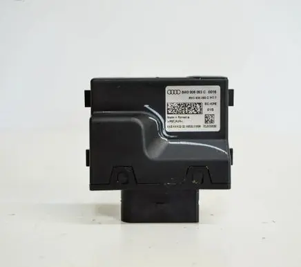 Audi A4 S4 B9 8W Fuel injection pump control unit/module 8W0906093C