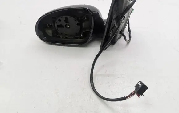 Volkswagen Golf V Manual wing mirror E13010880