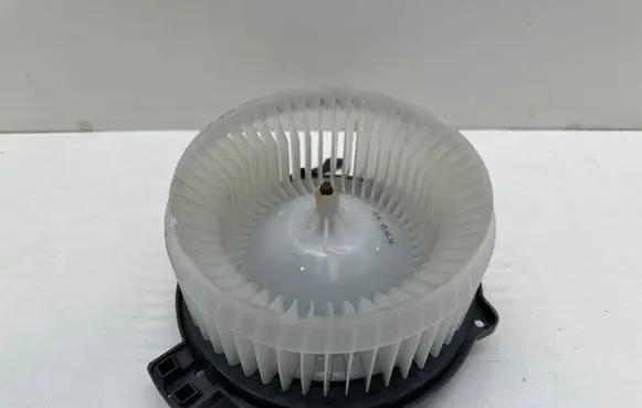 Lexus SC 430 Heater fan/blower 8710330430