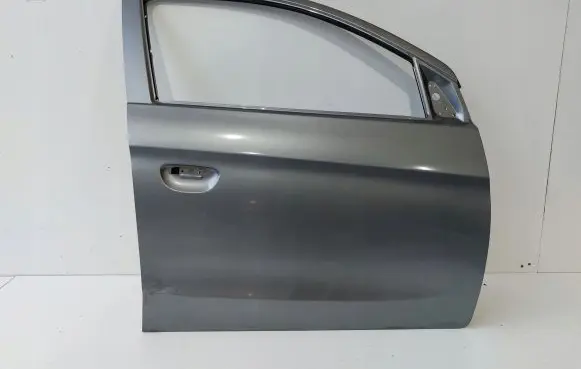 Mitsubishi Space Star Front door