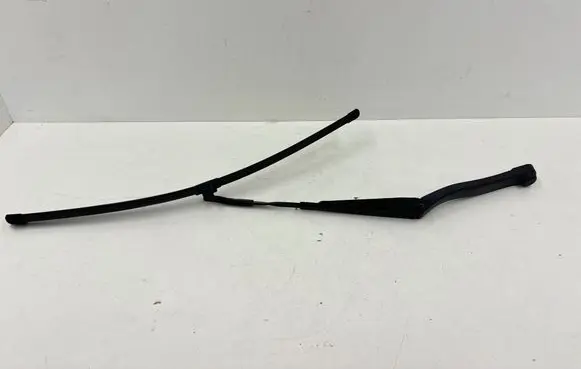 Mercedes-Benz CLS C218 X218 Front wiper blade arm A2188200044