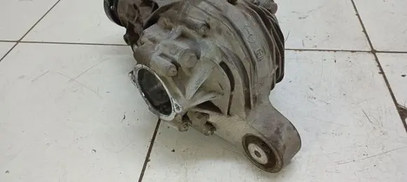 Mercedes-Benz ML W164 Front differential A1643302102 4460060085 1092300718