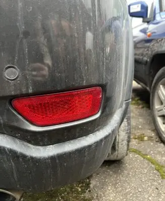 Jeep Grand Cherokee Rear tail light reflector 