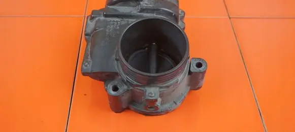 Peugeot 2008 I Throttle body valve V862419080 5FS
