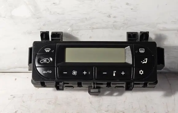 Citroen C3 Climate control unit 96377774XT