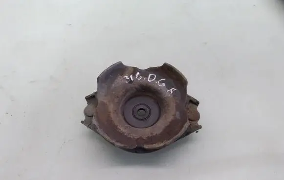 Subaru Forester SH Coil spring/strut mount 