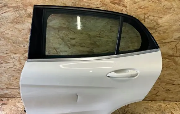 Mercedes-Benz GLA W156 X156 Rear door 