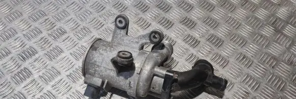 Mercedes-Benz GLC C253 Water pump A2742000207