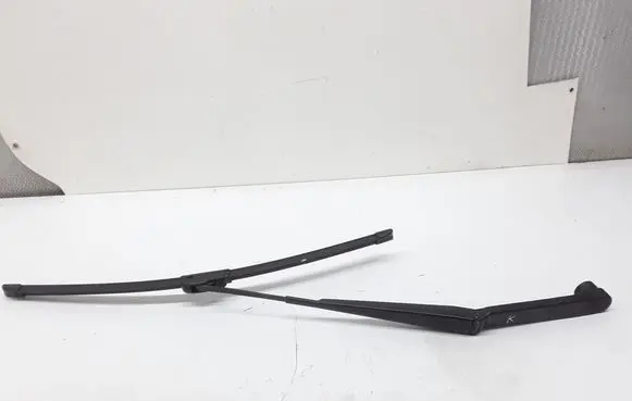 Subaru Forester SH Front wiper blade arm