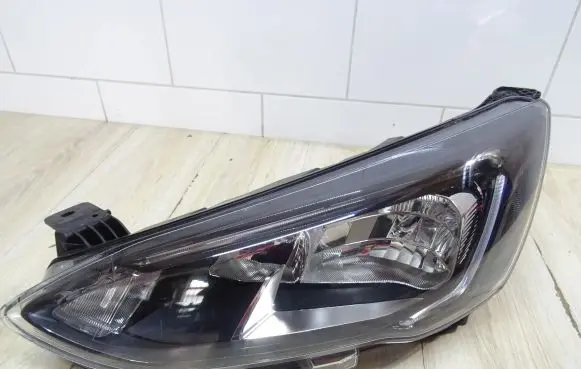 Ford Focus Headlight/headlamp MX7B13E015CC